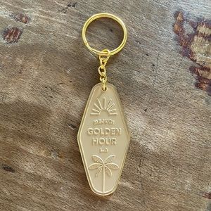 Mejuri Golden Hour Keychain